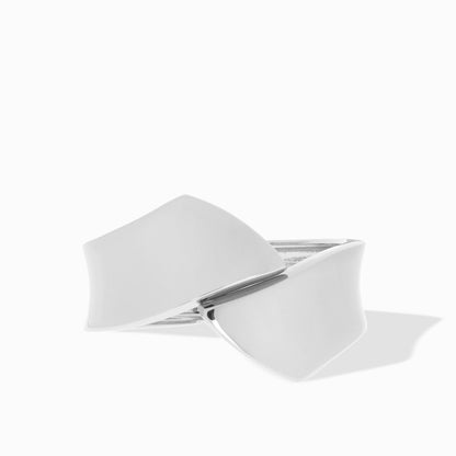 Alexandra overlapping cuff