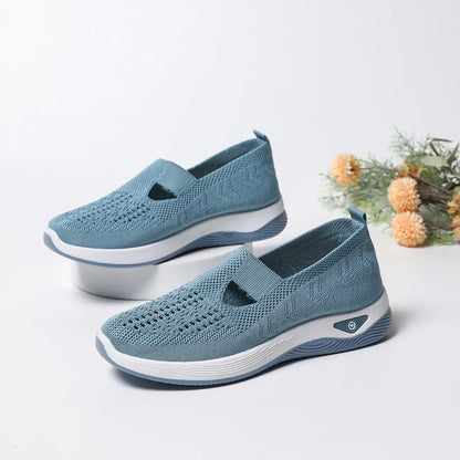 🔥 Breathable Slip-On Comfort Shoes for Women – Lightweight & Easy to Wear 👟