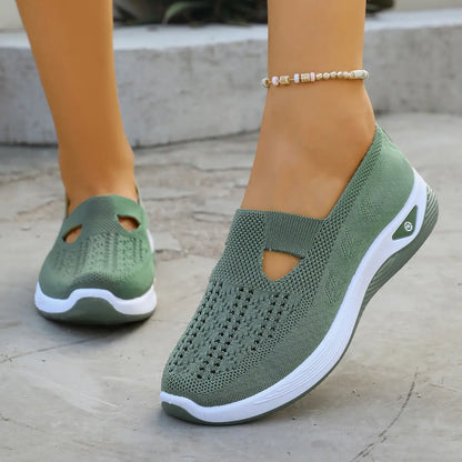 🔥 Breathable Slip-On Comfort Shoes for Women – Lightweight & Easy to Wear 👟